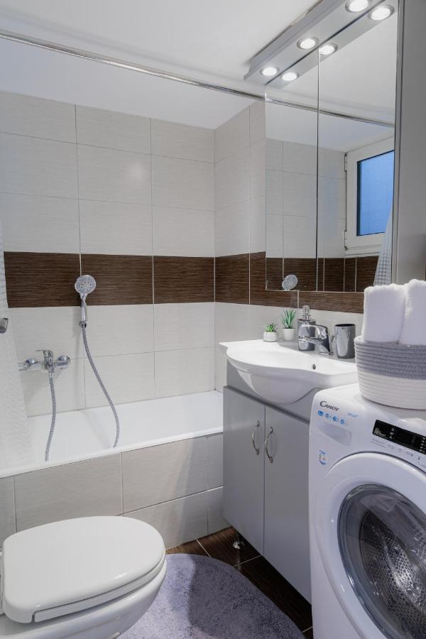 Sunny & Modern Apt For 3 Persons Atina Dış mekan fotoğraf